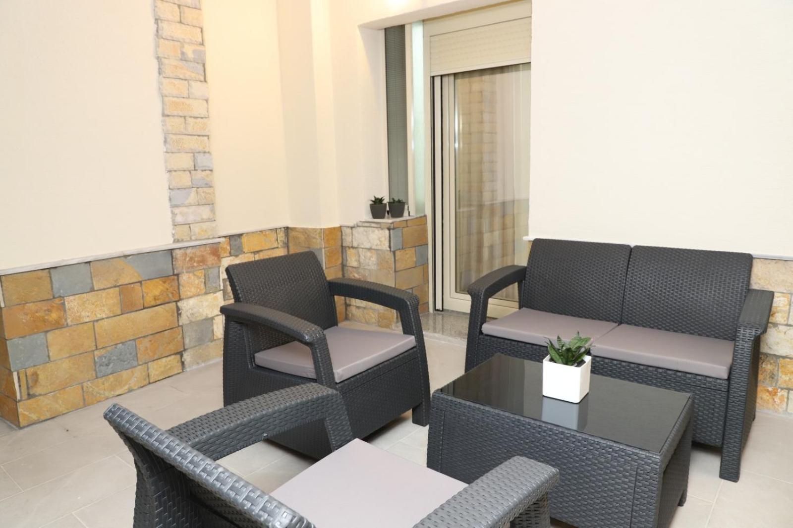 Guesthouse Kazazi Berat Exterior photo